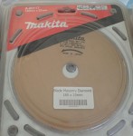Makita A 80117 180MM X 25MM Wet Type Concrete Diamond masonry blade plus metals blades. Click for more information...