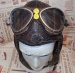 Real nice ww2 Japanese pilots helmet with goggles. Click for more information...