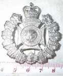 4474 QC Royal Winnipeg Rifles hat badge white metal. Click for more information...