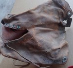 m2309 Unknown ww1 ww2 Leather item. Click for more information...