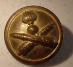 ww1 French Artillery button. Click for more information...