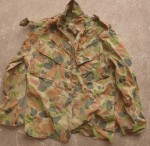 h343 Australian Military camo Army shirt size. Click for more information...