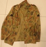 Australian Army Camo shirt with insignia. Click for more information...